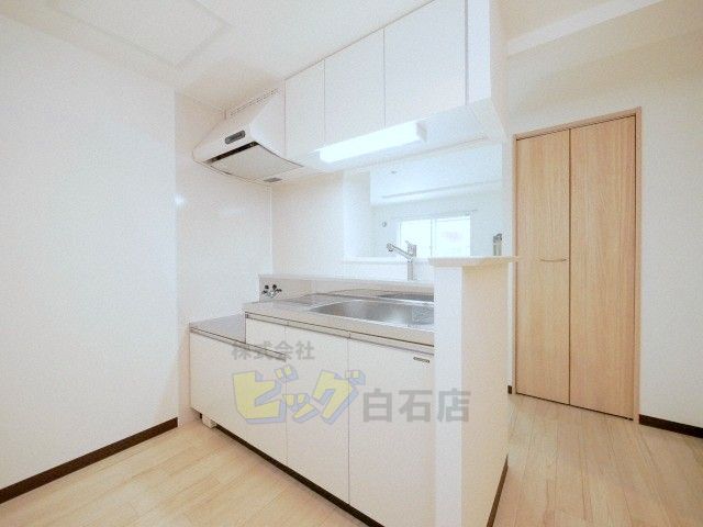 キッチン　人気の対面キッチンです♪