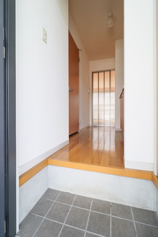 玄関　図面と現状に相違がある場合には現状を優先