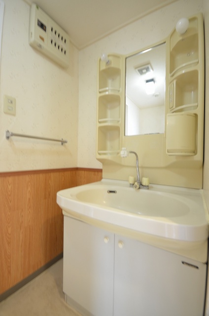 洗面設備　同物件、別号室