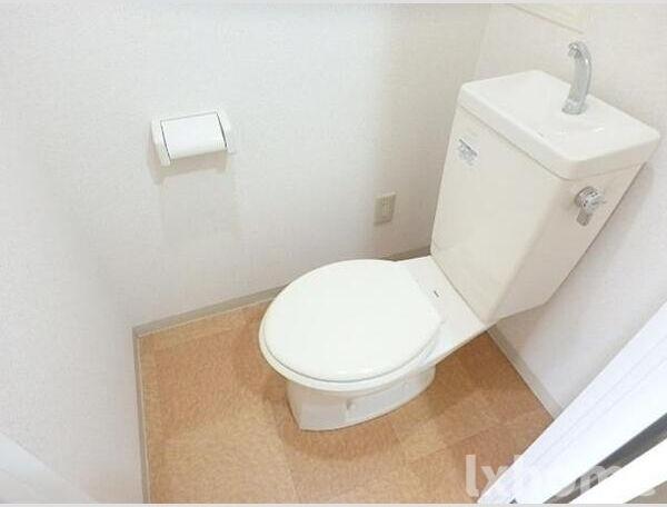 トイレ　落ち着いたトイレです