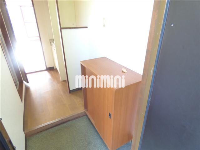 玄関　下駄箱あり