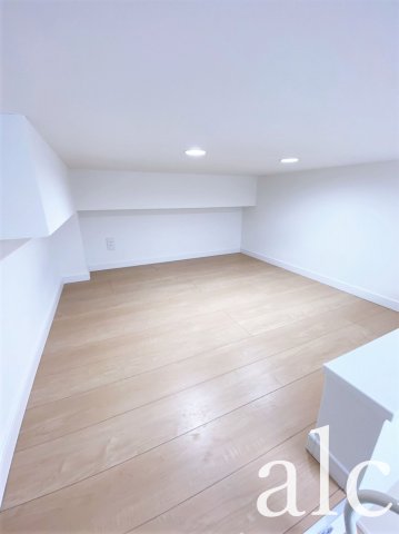 収納　広々ロフト付き