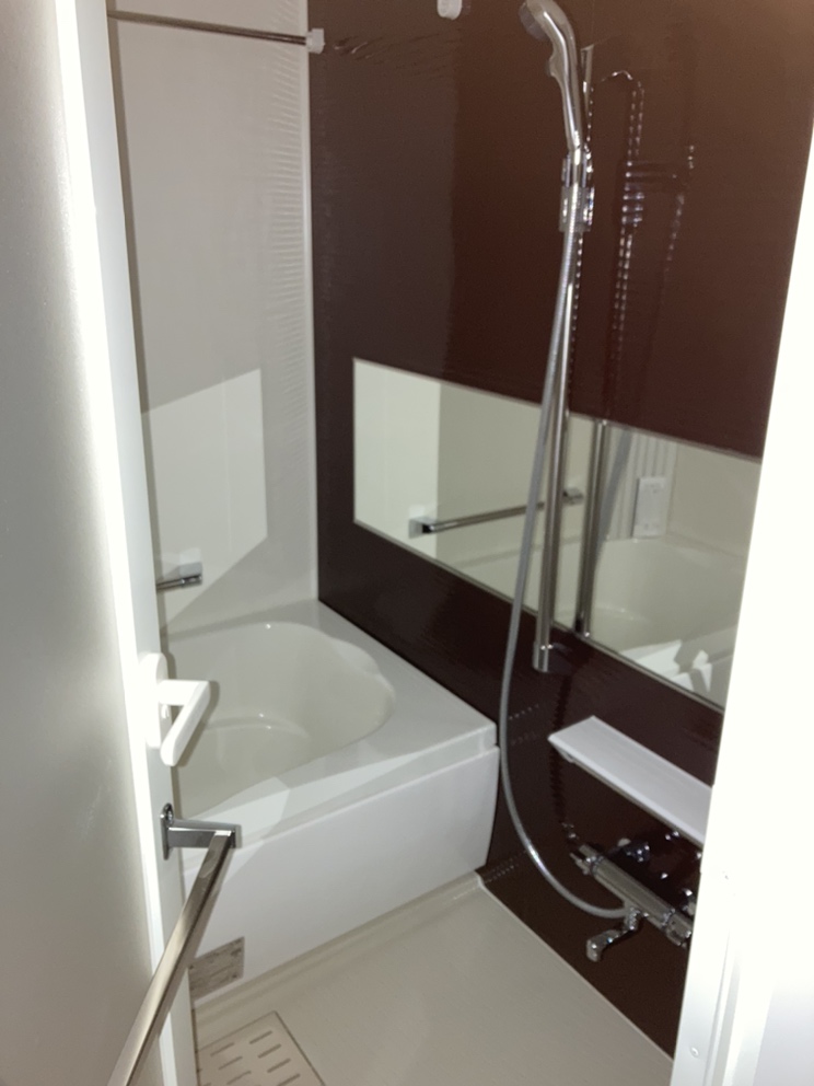 バス・シャワールーム　お風呂で日々の疲れを落としましょう