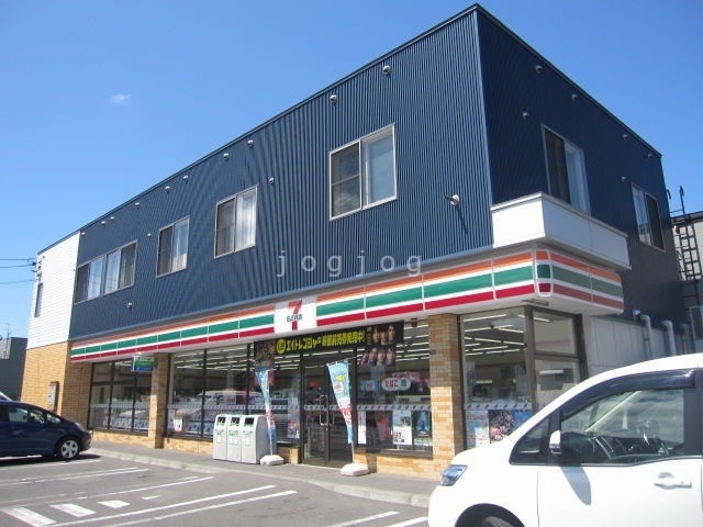 コンビニ　セブンイレブン札幌屯田6条西店（コンビニ）まで581m