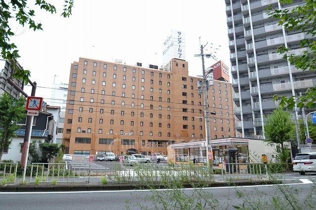 コンビニ　セブンイレブン　大阪西中島1丁目店（コンビニ）まで271m