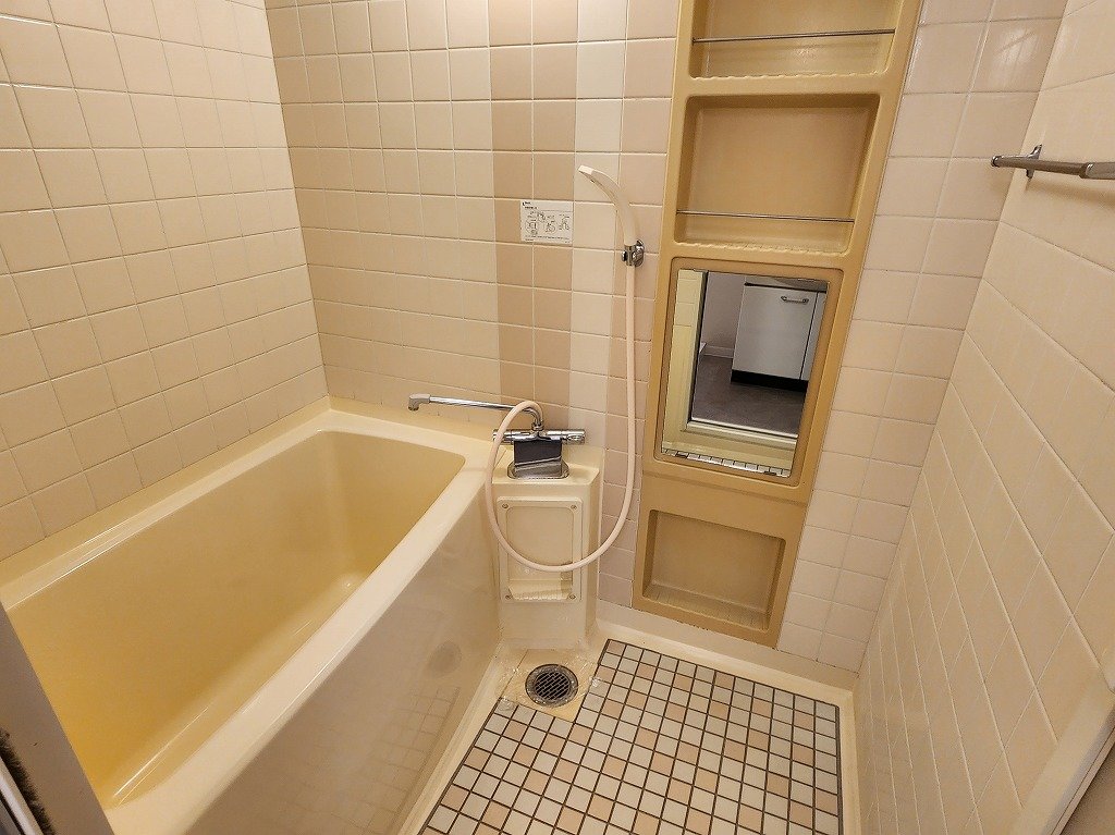 バス・シャワールーム　バスルーム