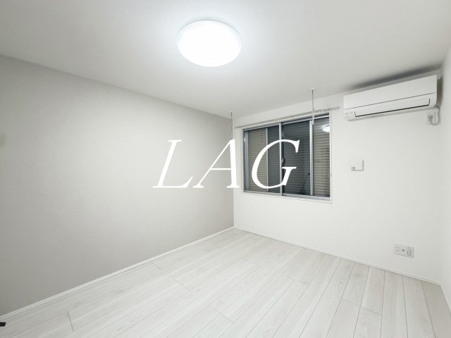 居室・リビング　洋室のお部屋です。（同仕様設備です）