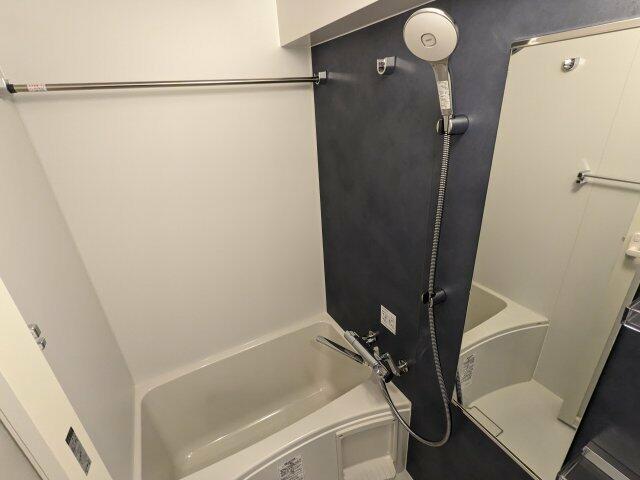 バス・シャワールーム　?