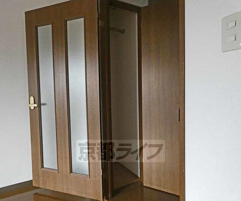 収納　キッチン側に収納あります。