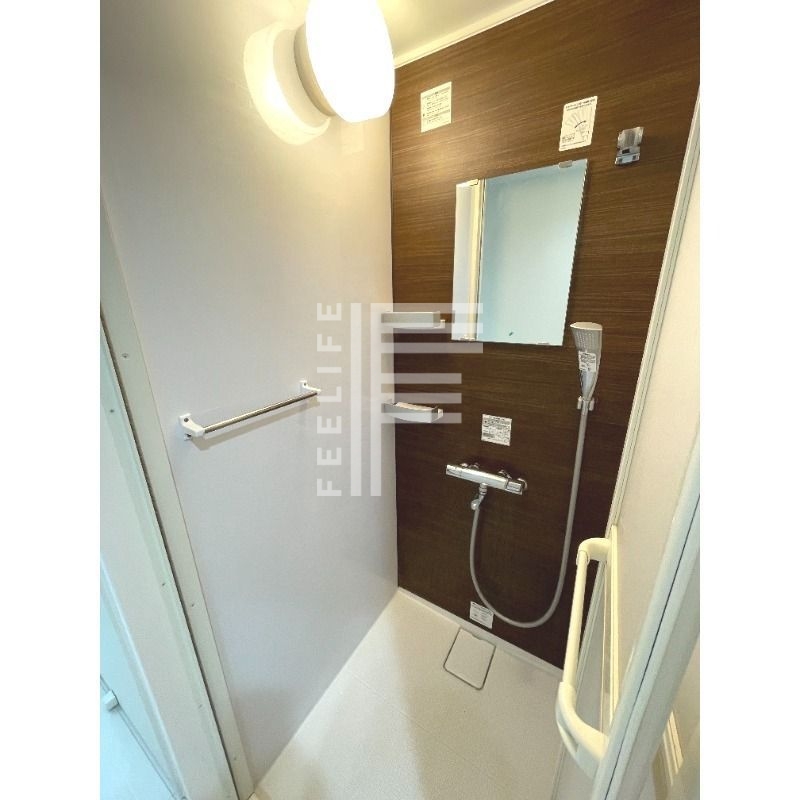 バス・シャワールーム　別部屋の写真です、ご参考までに。