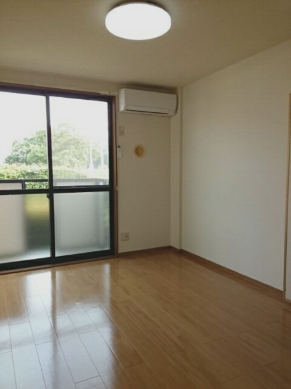 居室・リビング　図面と現状に相違がある場合には現状を優先