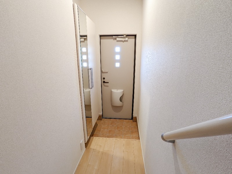 玄関　図面と現状に相違がある場合には現状を優先