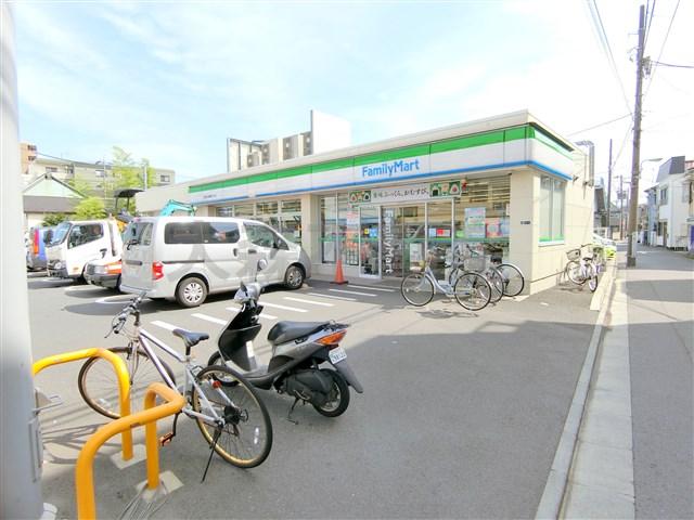 コンビニ　ファミリーマート 三度屋大森東四丁目店（コンビニ）まで321m