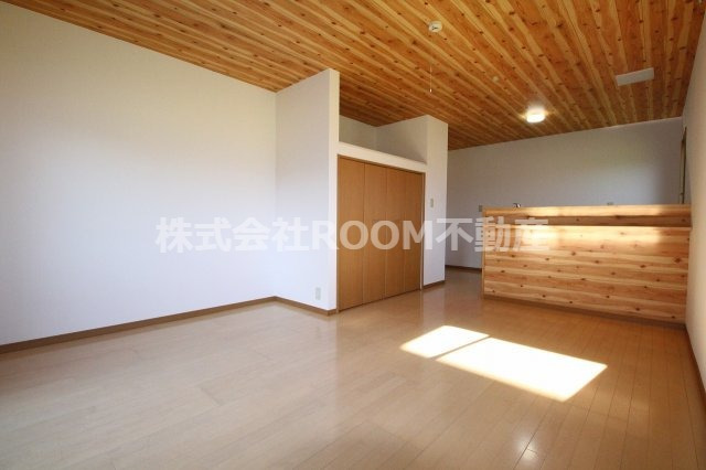 居室・リビング　ゆったり過ごせる居間です