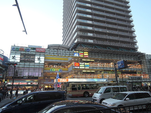 ショッピングセンター　camio（ショッピングセンター）まで755m