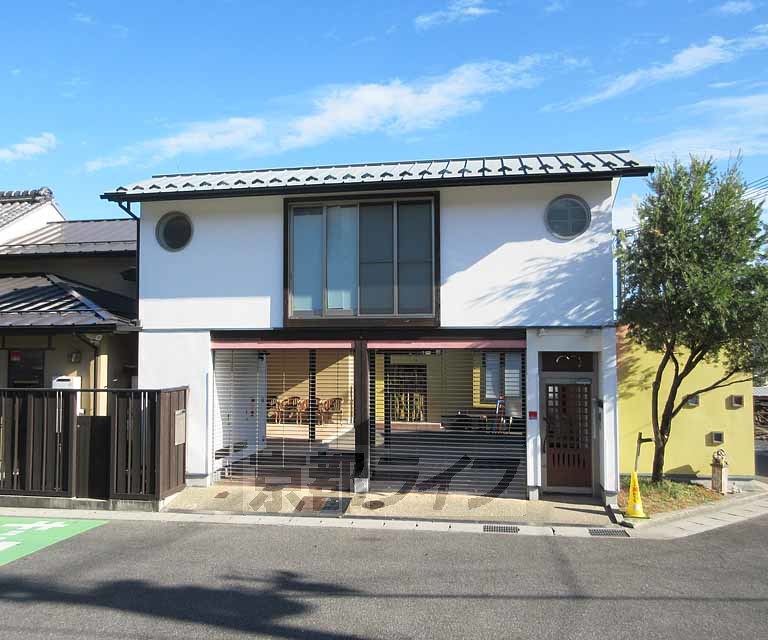 幼稚園・保育園　松の実保育園（幼稚園・保育園）まで176m