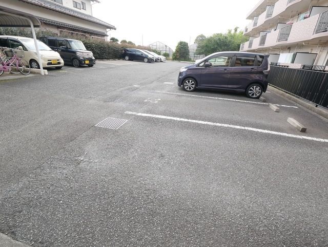 駐車場　★駐車場です★