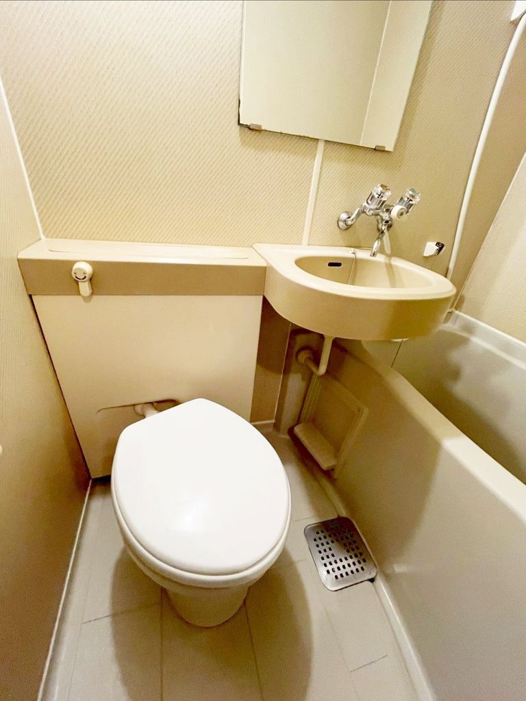 トイレ　トイレ