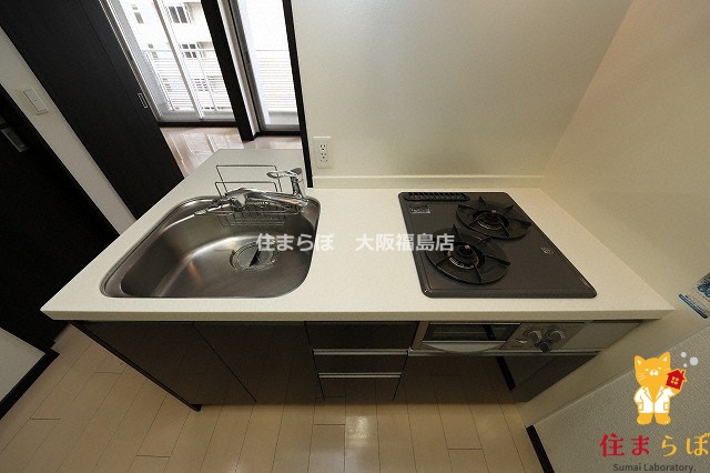 キッチン　「ただの部屋探しじゃない。“あなたの暮らし”探しです。」