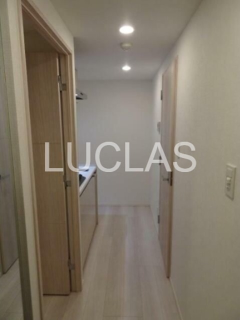 玄関　玄関にはシューズボックス付きです！