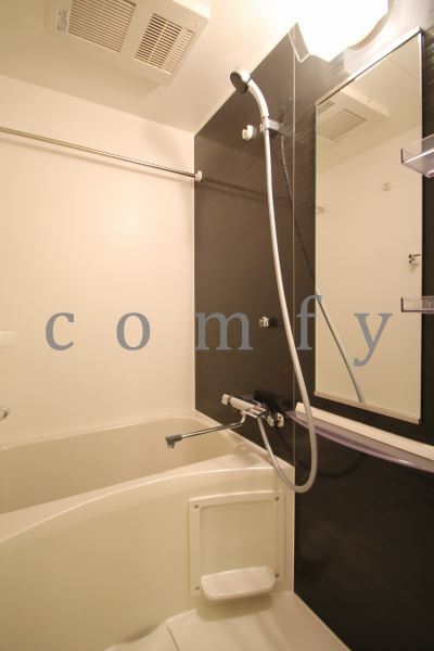 バス・シャワールーム　浴室乾燥機付きバス