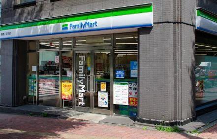 コンビニ　ファミリーマート 湯島一丁目店（コンビニ）まで142m