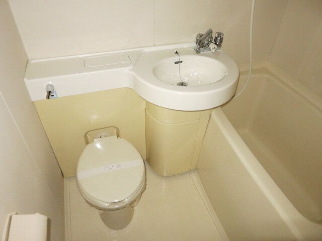 トイレ　■温水洗浄便座