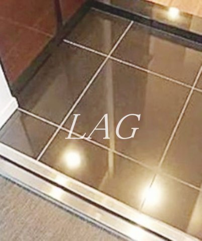 玄関　玄関です。