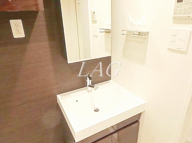 洗面設備　洗面台です。