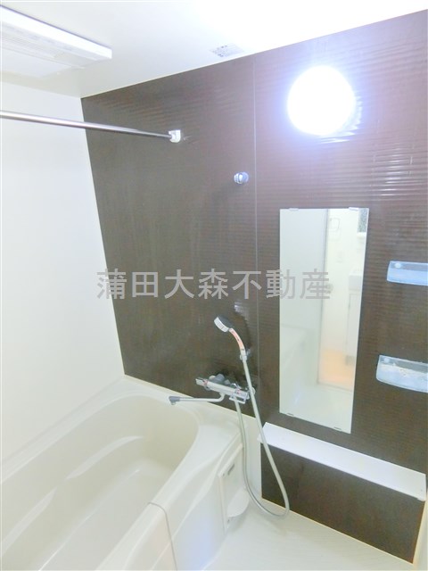 バス・シャワールーム　浴室乾燥機付きのお風呂