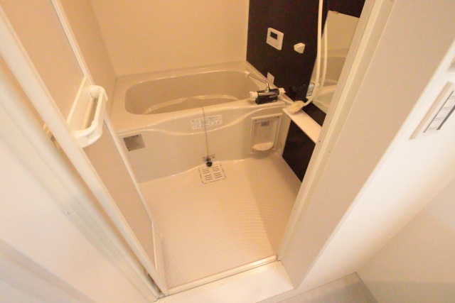 バス・シャワールーム　※別室の参考写真の為、現況優先です。