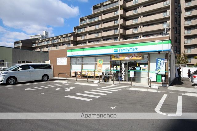 コンビニ　ファミリーマート豊中少路店（コンビニ）まで459m