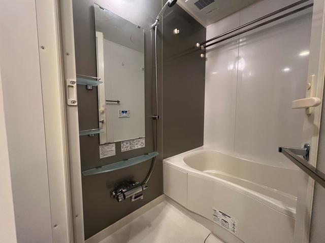 バス・シャワールーム　※写真は同タイプ住戸です。