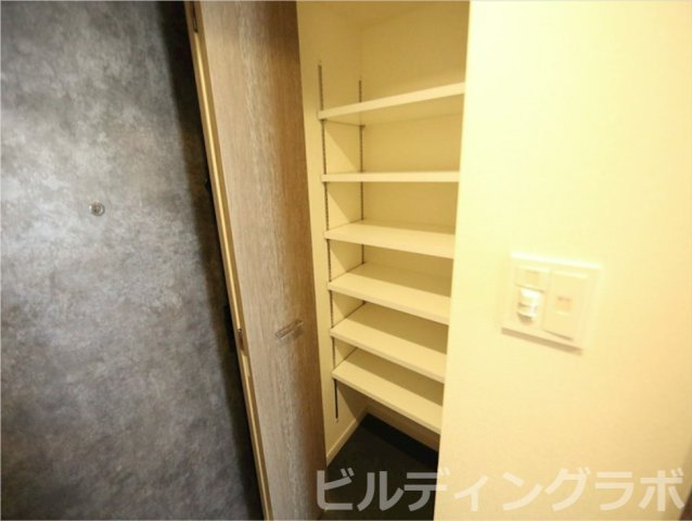 玄関　別号室参考画像です。