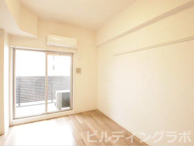 居室・リビング　別号室参考画像です。