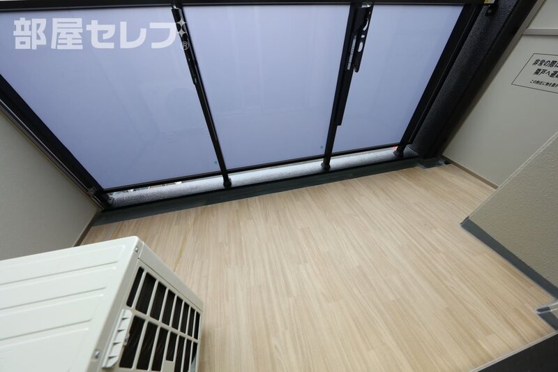 バルコニー　反転画像