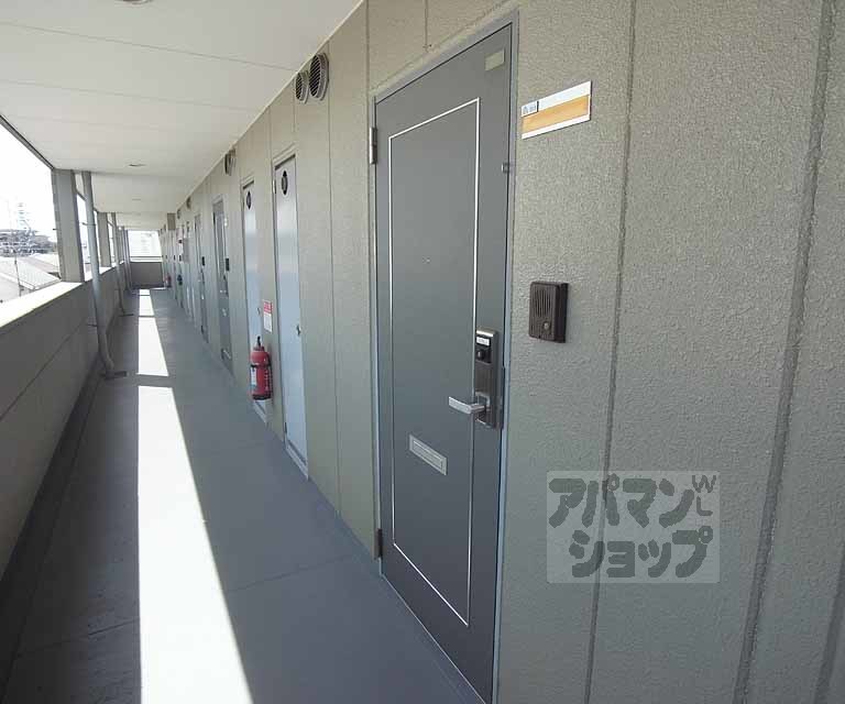 その他設備　玄関ドアです。