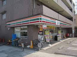コンビニ　セブンイレブン 多摩関戸5丁目店（コンビニ）まで160m