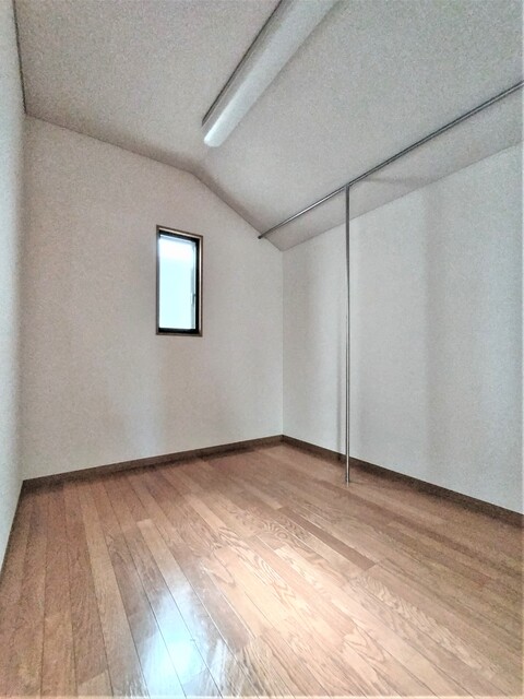 その他設備　たっぷり収納のウォークインクローゼット♪