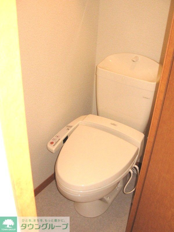 トイレ　温水便座付き