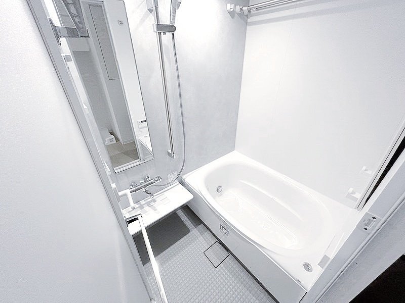 バス・シャワールーム　※別部屋の参考写真です。