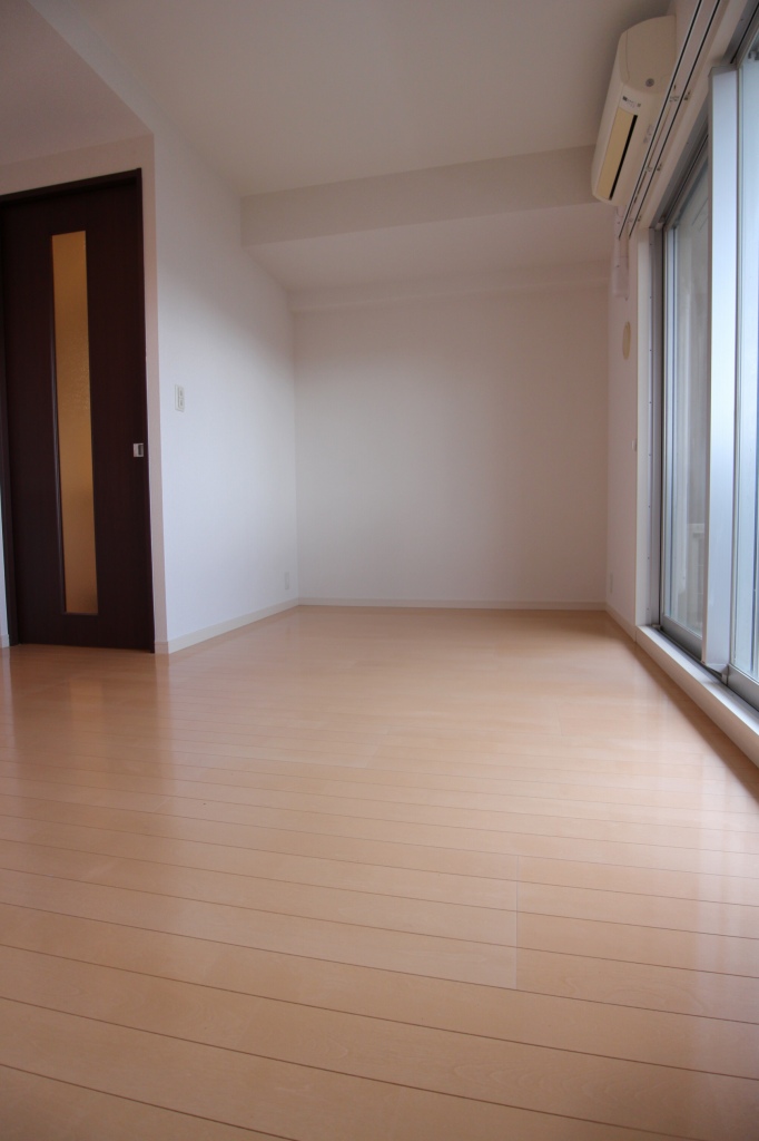 その他部屋・スペース　洋室　明るいです　※別号室参考写真