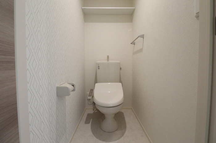 トイレ　温水洗浄暖房便座