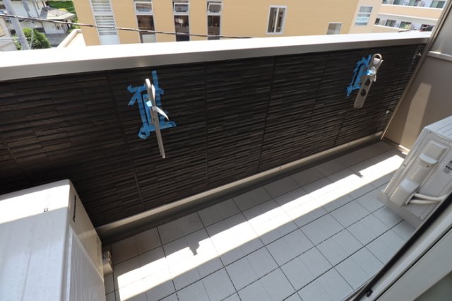 バルコニー　バルコニー