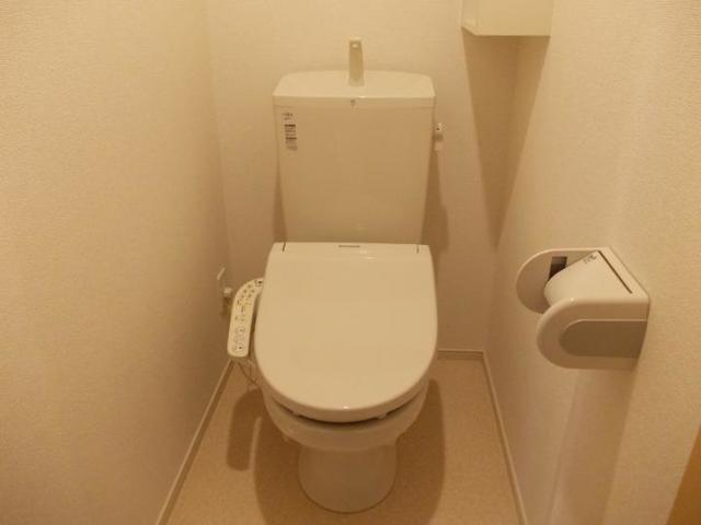 トイレ　温水洗浄便座