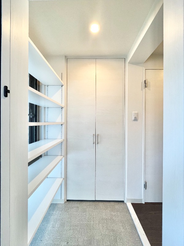 玄関　※２０１号室参照※