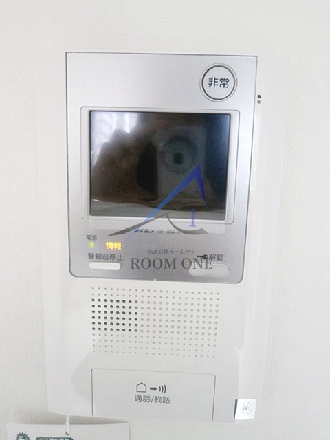その他　モニター付きインターホンです。