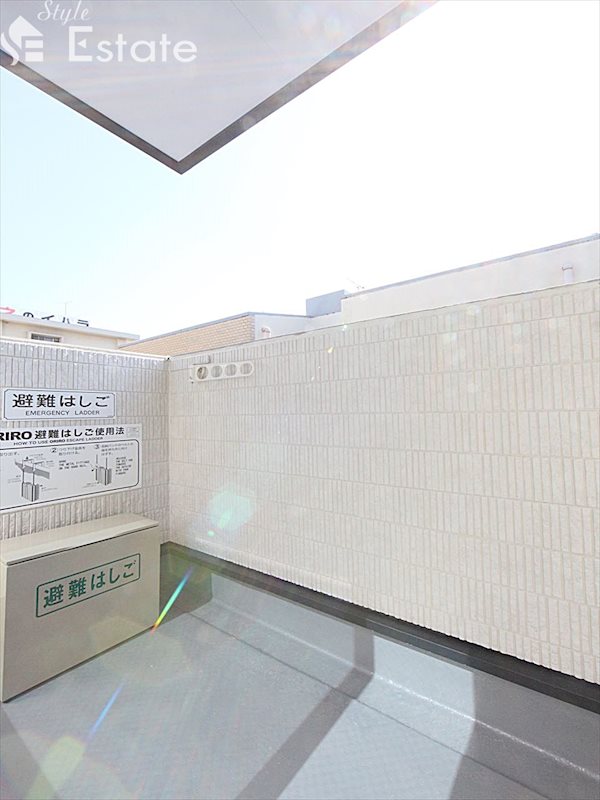 バルコニー　バルコニー