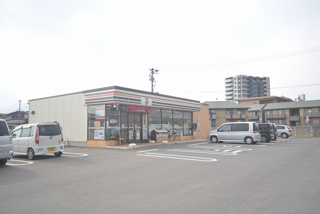 コンビニ　セブン小倉中曽根東２丁目店（コンビニ）まで500m