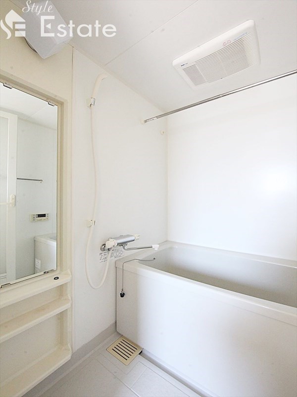 バス・シャワールーム　バスルーム